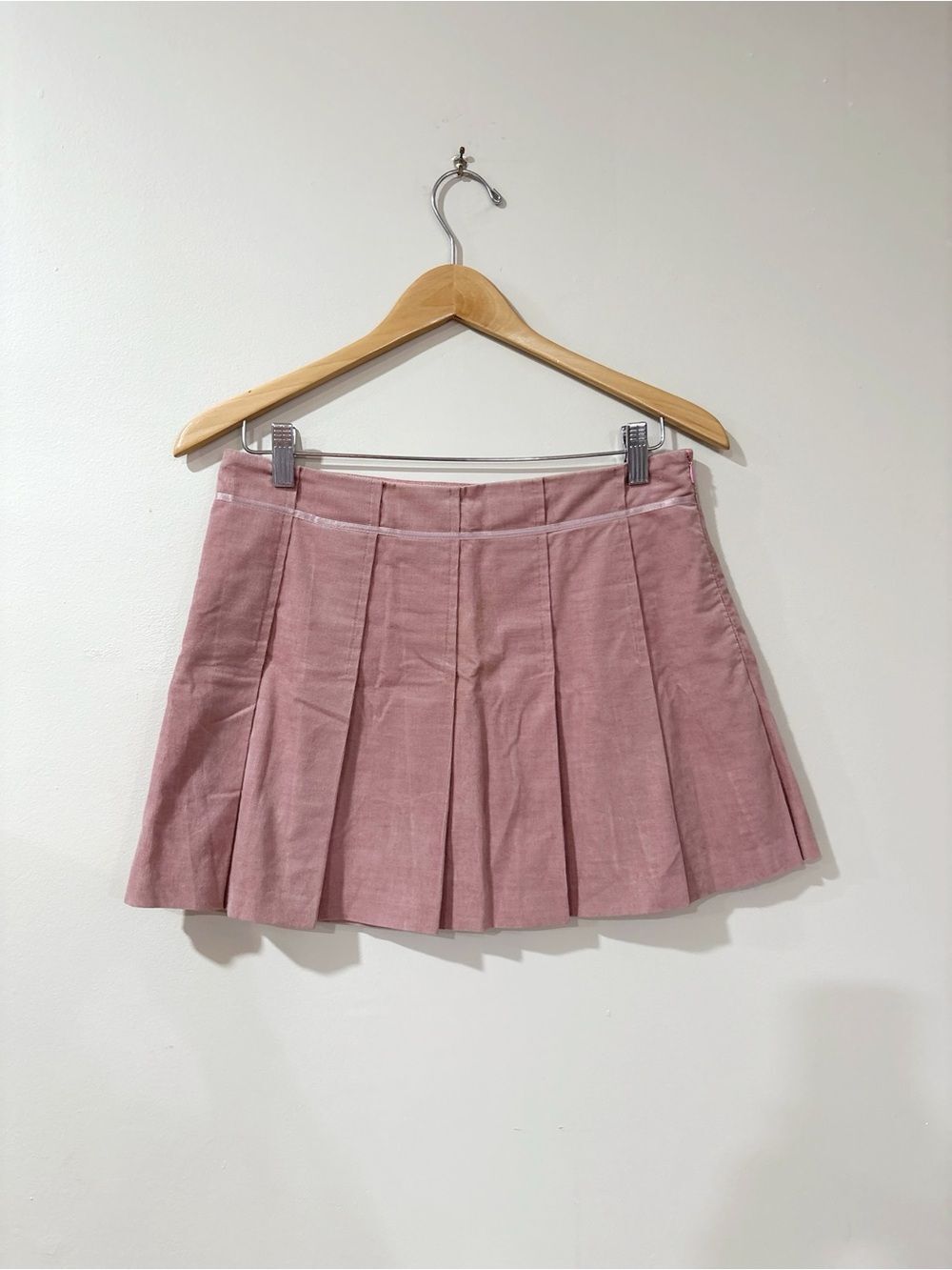 Trina Turk Pink Corduroy Pleated Mini Skirt Sz 2 Preppy Coquette Barbiecore Y2K